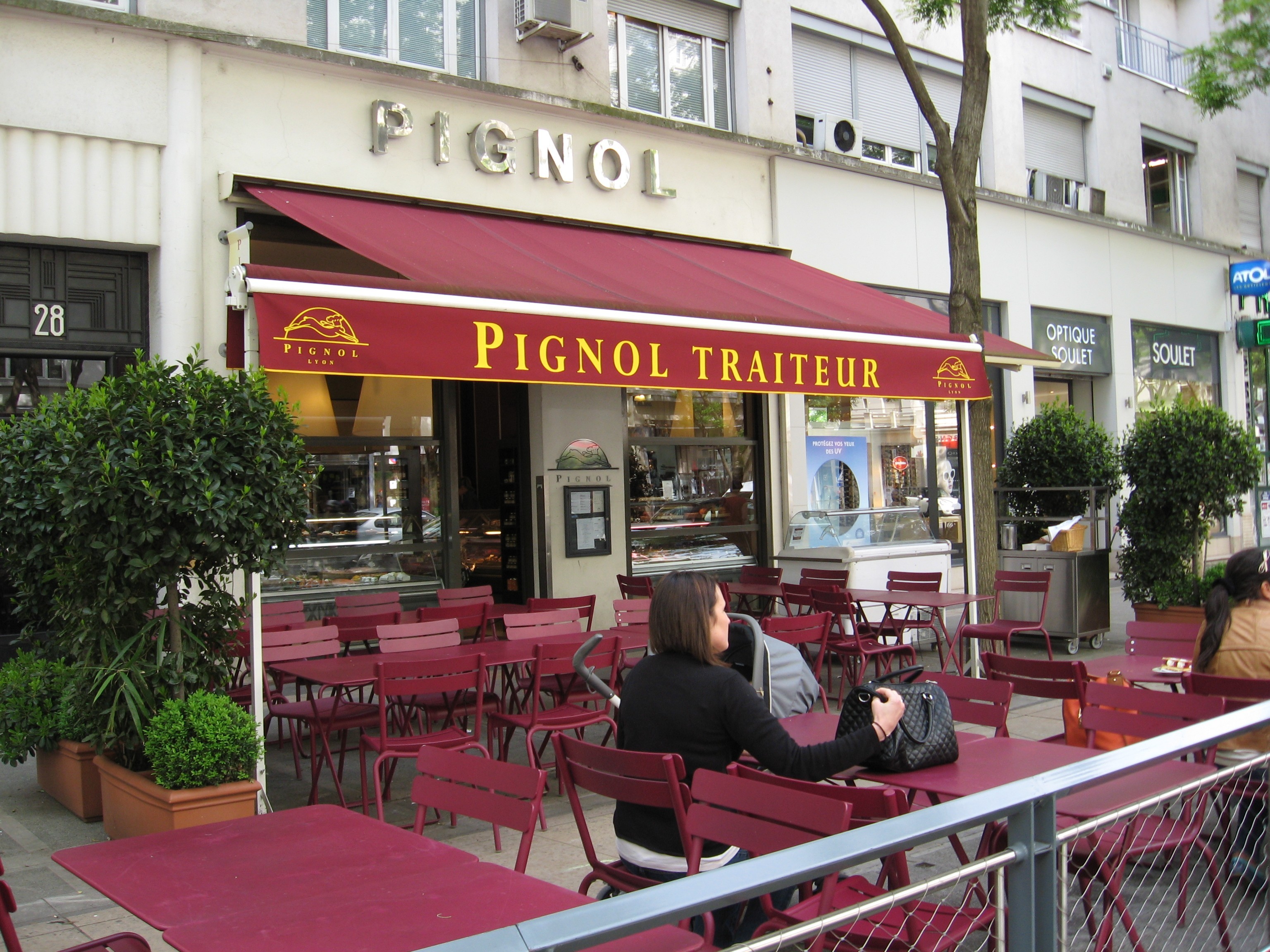 Pignol Villeurbanne Gratte-Ciel